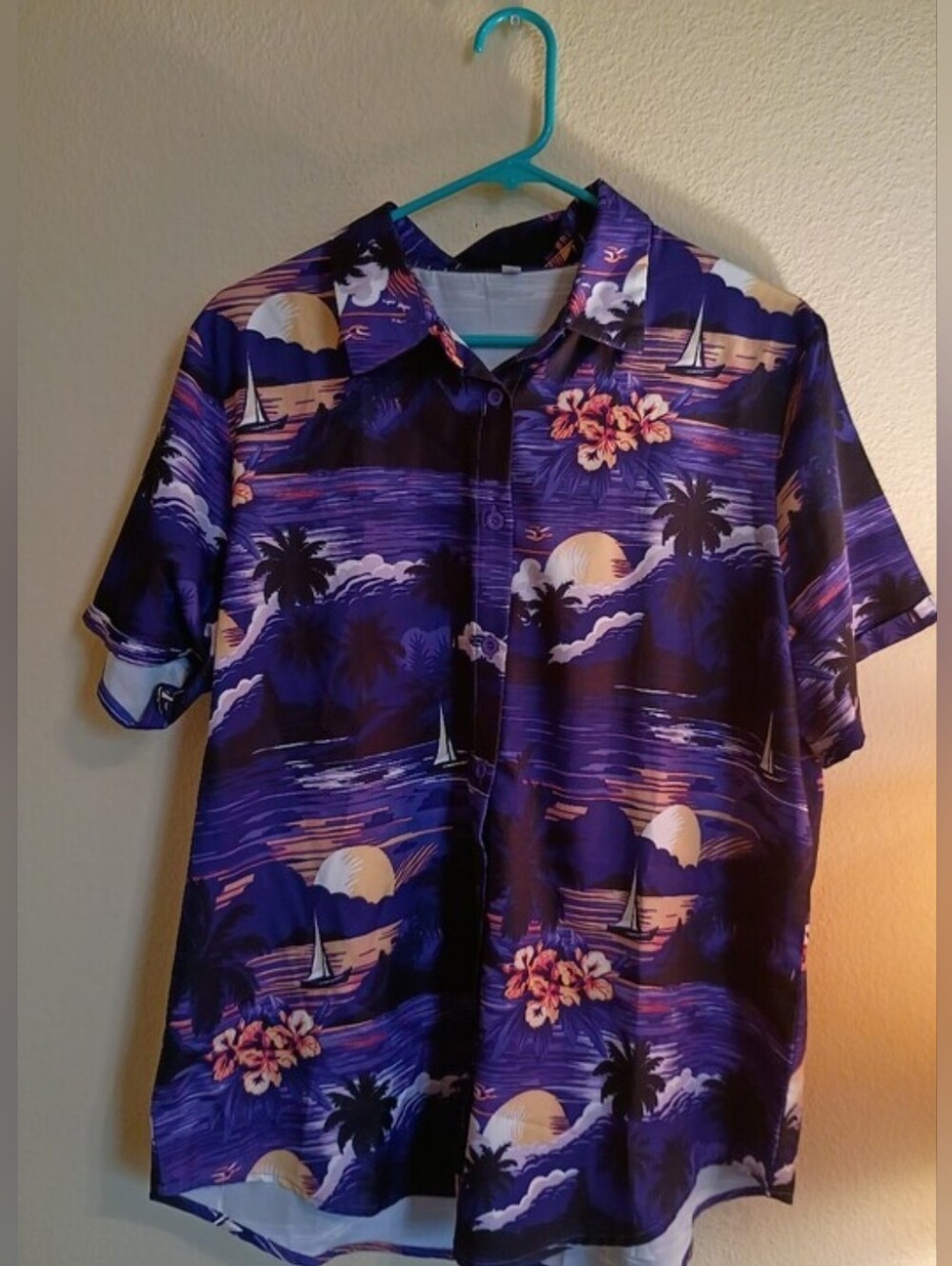 Men's Purple Hawaiian Print Short-Sleeve Shirt